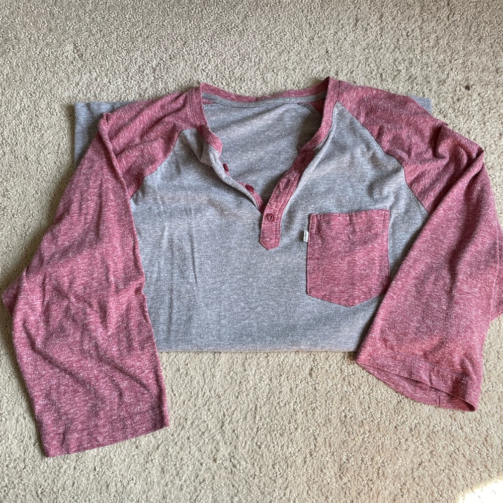 Levi’s 3/4 sleeve Henley